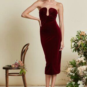 Arista Sweetheart Velvet Midi Dress
